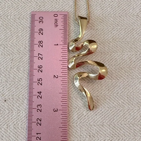 Vintage Landau Necklace Gold Ribbon Swirl Pendant on 16" Snake Chain w/Extender - Picture 12 of 12